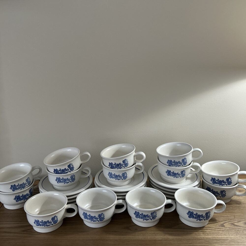 Pfaltzgraff Yorktowne Set of 14 Teacups & Saucers Blue Floral Stoneware USA